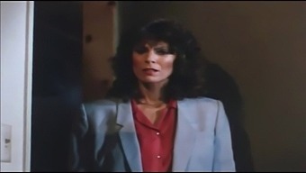 A Timeless Milf Pleasures An Illicit Shaft (With Distorted Audio)