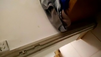 Elderly Chinese Lady Gets A Creampie
